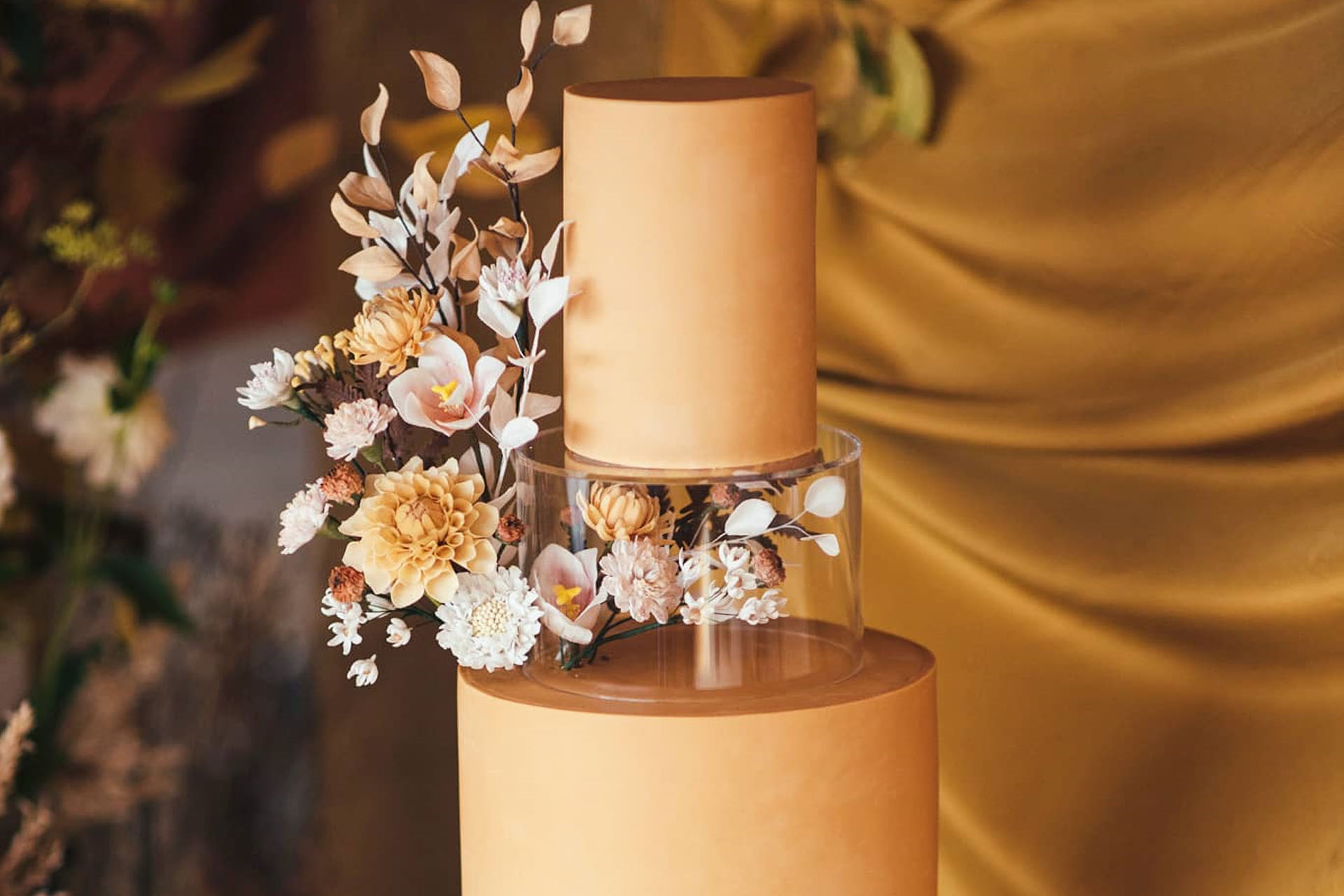 Unique Twists on Traditional Wedding Cakes